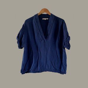 XiRENA V-Neck Short Sleeved Top